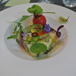 アキヒサ ハンダ - 野菜のテリーヌ　稚内産ハーブを添えて