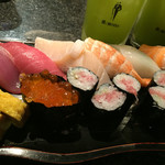 魚浜 - 1400円のお寿司(お椀付)と寿司屋の緑茶ハイ