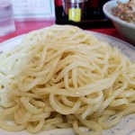 つけそば 丸長 - 並盛ですが結構ある