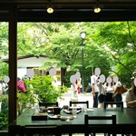 軽井沢 川上庵 - 店内から外をみると・・・