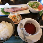 だいにんぐ友 - ワラサの塩焼きと小むつの南蛮漬け