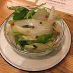 燻製バル けむりば - セロリとイカくんサラダ