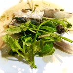 T&K Seafood - プリッキーヌーの辛さが白身の旨味を引き立てる