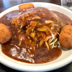 洋食屋 岩月 - ミラネーズ８００円、麺１．５  ２２０円、ソースＷ１２０円、カニコロ３コ６００円  合計１７４０円