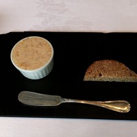 ラ・ブランシュ - こちらも定番　豚肉のリエットとカンパーニュ