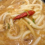 はなまるうどん - 辛味ソース投入してまぜまぜ