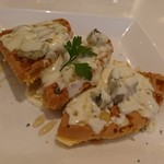 ゴルゴンゾーラチーズ　ワッフル