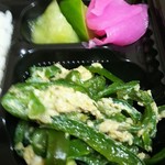 ランチタイム - ピーマンの卵とじ