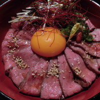 焼肉 しゃぶしゃぶ 石田屋。 北野坂店 - 神戸牛ローストビーフ丼 1,380円