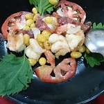 青龍 - ⑥エビと銀杏、サラミの炒め物