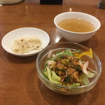 天鳳 - 棒棒鶏サラダ、スープ、お新香