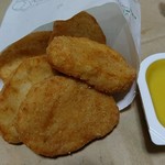 モスバーガー - チキンナゲット(320円)、マスタードソース(40円)