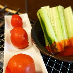 くわはた - きゅうりとミディトマト