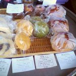 ロータスバゲット 横浜ロータス - どれにしょう♪