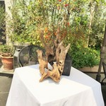 プレヴナンス - エントランス前のオブジェ