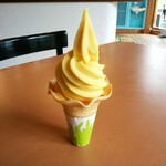 もくもくハウス味な館 - 「宮崎マンゴーソフト」