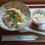 いせ万 - 冷やし肉おろしうどん（750円）おあげトッピング（30円）