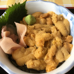 グリーンホリデー - ミニウニ丼は生ムラサキウニ