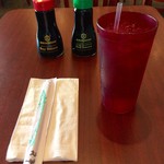 Minato Sushi & Bar - テーブルの上♪