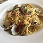 レストラン バロンジャヤ - あさりと蛸のペペロンチーノ