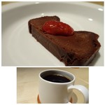 TTOAHISU - ◆チョコレートケーキ・・小麦粉を使用せず数種類のチョコとバター・卵黄で作られています。◆珈琲