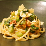 イルネッソ - 菜の花と赤海老のパスタ