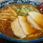 日の出食堂 - 正油ラーメン接写