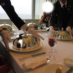 ロルキデ　ブランシュ - 白手袋とクロシェでの給仕です♪