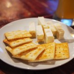 ビアホール・ブーン - 自家製ナッツ入りクリームチーズ
