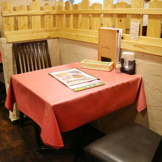 カップルOK☆テーブル席2名様