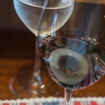 Bien - 玻璃盞（ぐらす）に唐茶（さけ）、浮（う）かむ泡（うたかた）