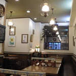 レストラン山水 - 店内