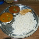 インド料理 ムンバイ - ダブルカレーセット全景