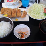 ジョナサン - 鹿児島県産"黒豚"とんかつ膳でございます