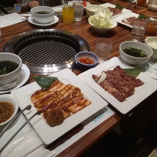 焼肉なべしま - 豚肉ランチ＆カルビランチ