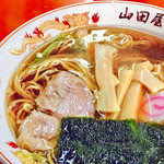 山田屋 - 半チャンラーメンセット(850円)のラーメン