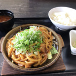 道の駅 いが - 味噌焼きうどん    830円