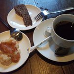 coma - 珈琲＆デザート（ガトーショコラとリ・オ・レ）