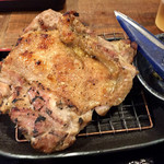 佐賀県三瀬村ふもと赤鶏 - カット前のもも肉
