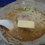 ラーメン 八龍 - 味噌バターラーメン 800円