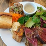 TROMPETTE - お肉ワンプレートランチ(17-08)