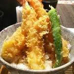 Robata No Satou - 炉端の大海老天丼 900円、限定10食の週替りランチメニューになります