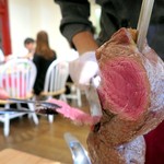 シュラスコレストラン ALEGRIA shinjuku - 肉をペロリンガ