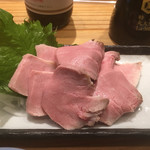 Zamotsuyaki Ishin - 「豚タンの刺身～低温調理～」680円
