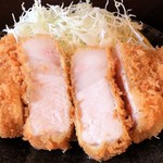 ろーすカツ定食（230g）のアップ。