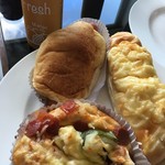 飽餅皇  - 香港式総菜パン