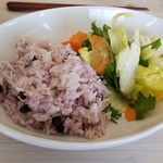 トゥルモン - こちらにも黒千石ご飯です。