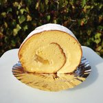 洋菓子　ウィロヴィー - 柔肌ロールケーキ