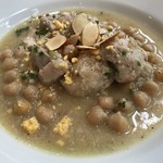 レストラン モンテーヌ - チキンのアーモンドソース
