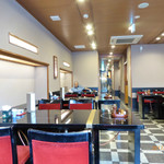 肉の杉本 味散歩 - 店内のテーブル席